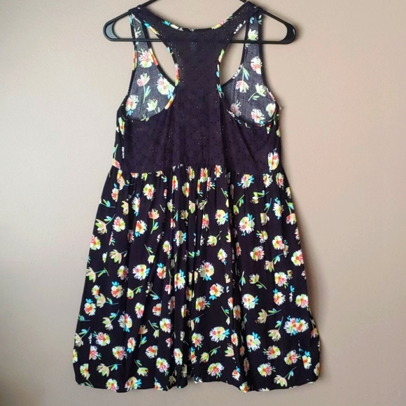 Junior's Exhilaration Floral Sundress - Picture 4 of 5